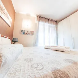 Casa Luca Flexyrent - Parking - A C - Wifi Rapallo