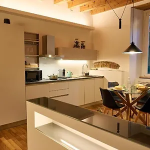  Apartment Dimora San Vitale - In The Heart Of
