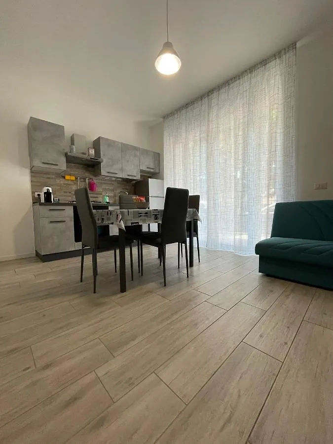 Residenza Gasparoni Di Guidi Eleonora Verona 0*,